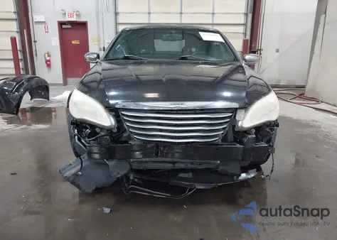 2011 Chrysler 200 Limited из США, поврежденный, VIN 1C3BC2FG4BN516615